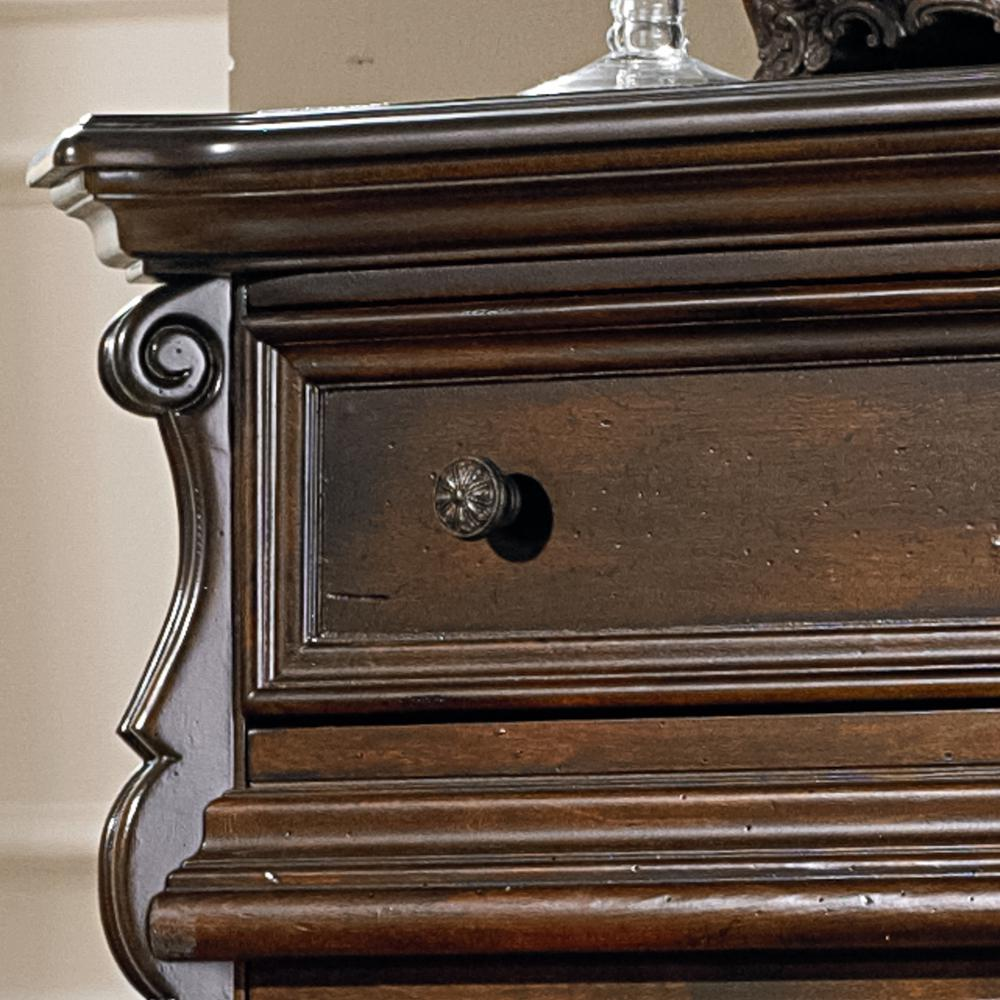 Luxurious Rich Brownstone Finish Chest