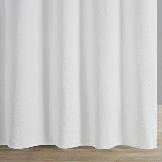 White - Spa Retreat Matelassé Cotton Shower Curtain (72"x72")